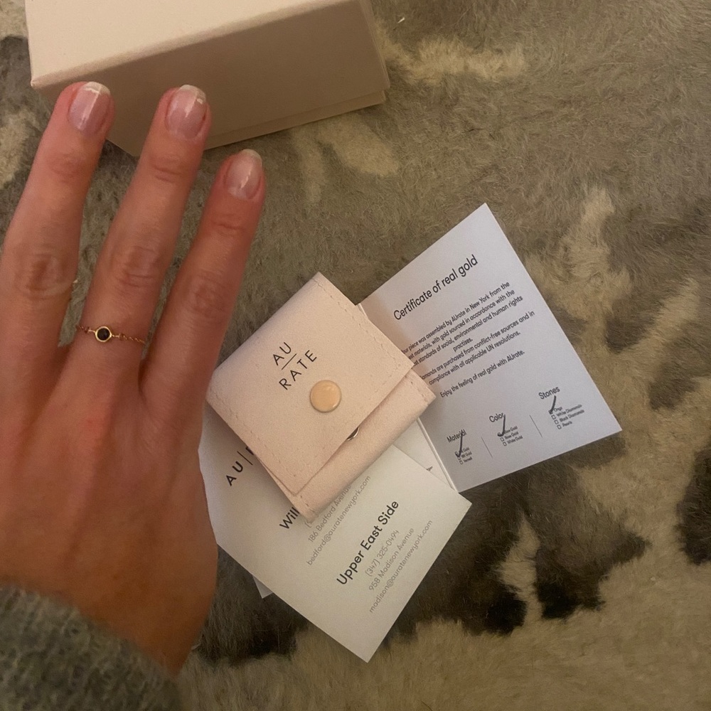 AU Raté gold and onyx ring